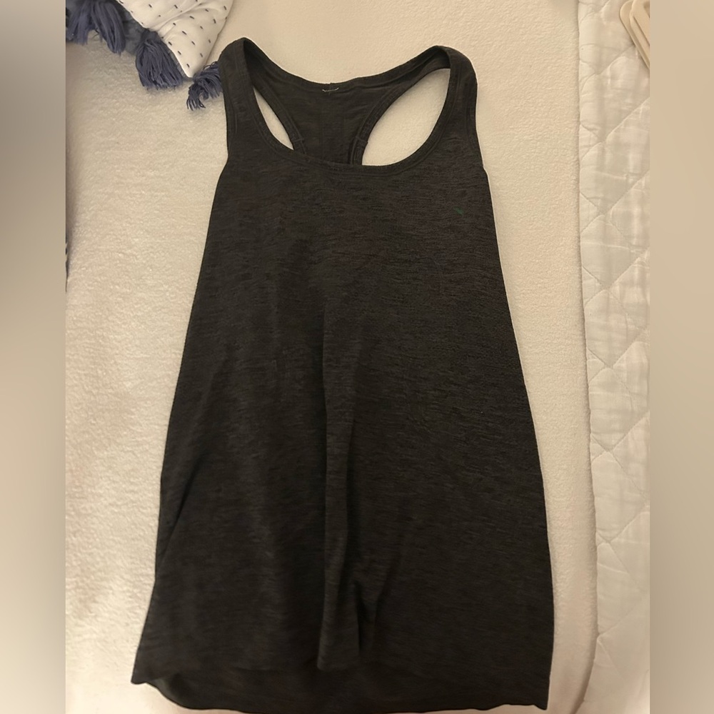 lululemon swiftly tech racerback tank size 6